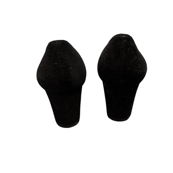 Stuart Weitzman Suede Pumps, 5.5 - Picture 5 of 7